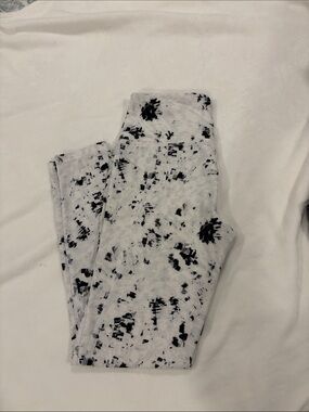 DSG Black and White Abstract Active Leggings